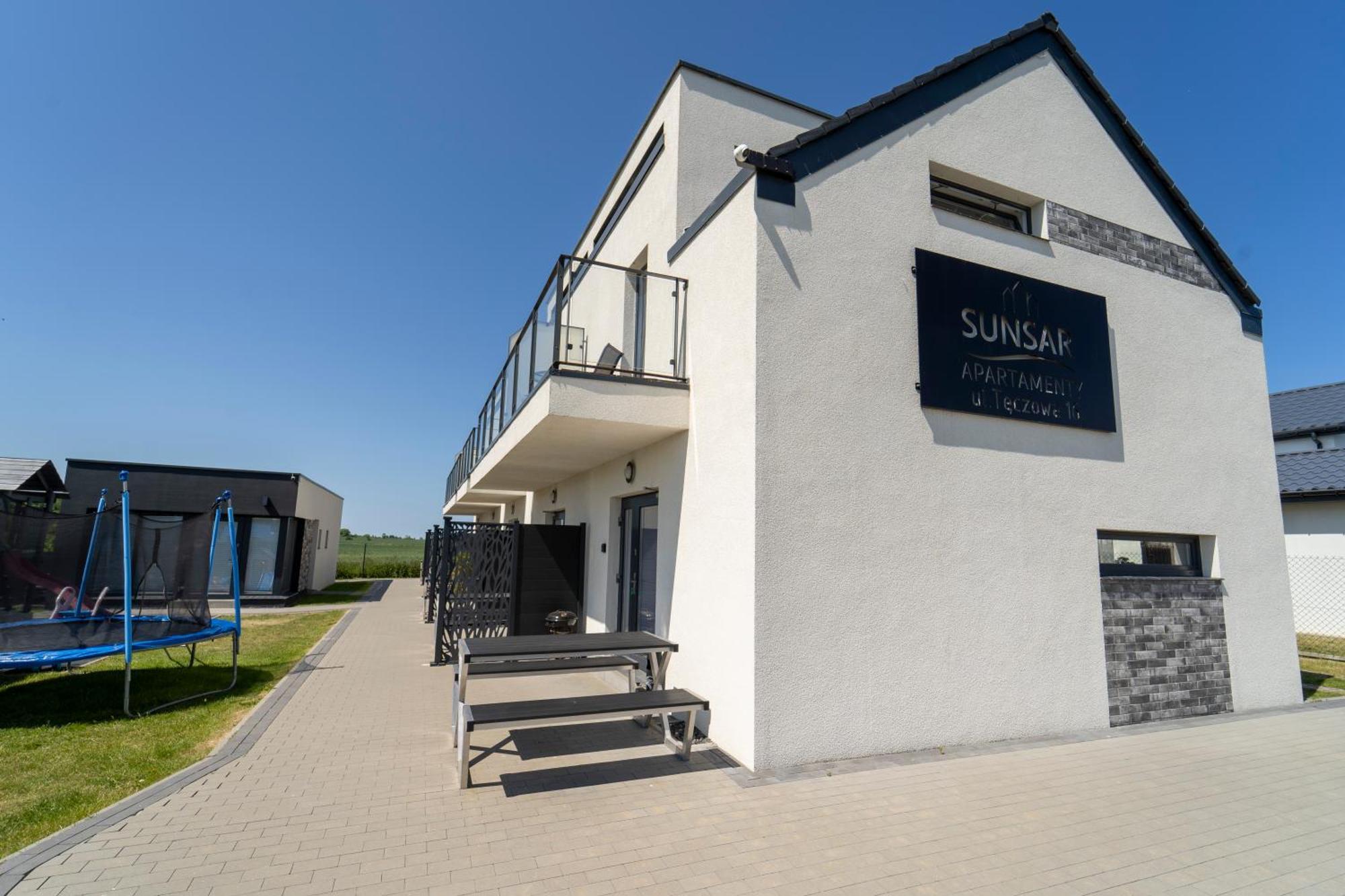 Sunsar Aparthotel Сърбиново Екстериор снимка